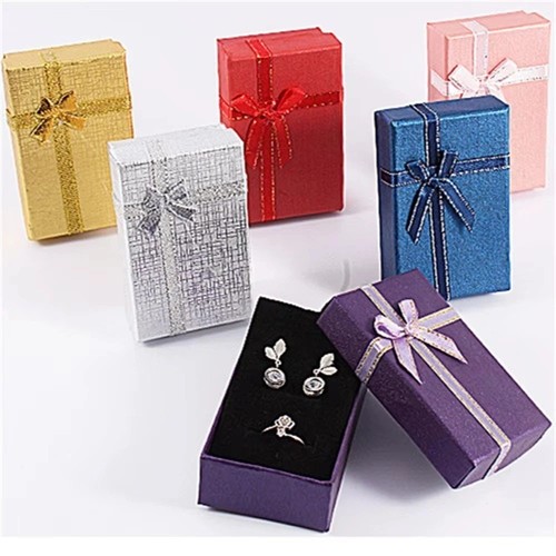Luxury jewellery gift - jewellery, box