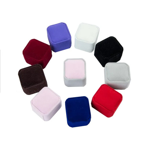Square velvet jewellery ring - square,