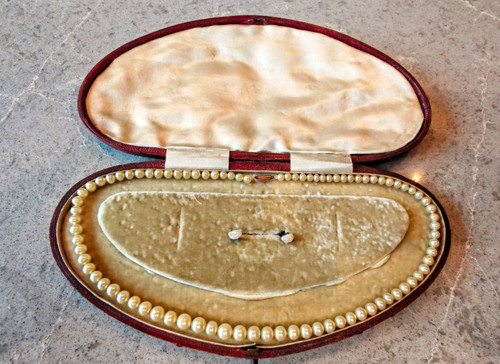 Vintage oval box velvet - oval, box,